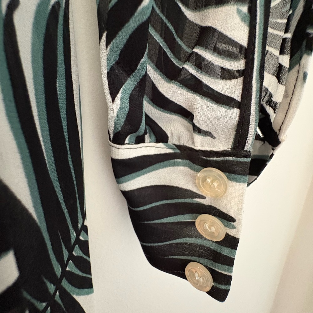 Hugo Boss Black and White Dilnara Crepe Shirtdress - Picture 6 of 8